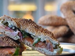 Replay Canada : le bagel - Voyage en cuisine