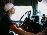 Replay Les routiers : profession chauffeur poids lourd - S2E8 - Ilona et Romain
