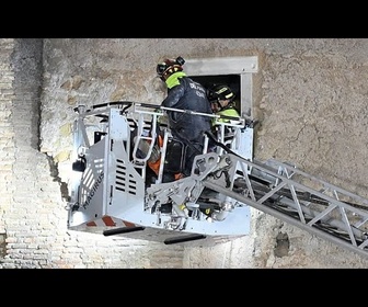 Replay Torre dei Conti : l'ouvrier secouru meurt après l'effondrement de la tour à Rome
