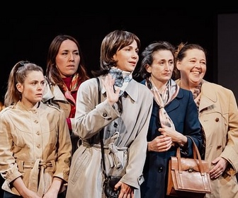 Replay 28 minutes - Le procès d'une vie : le combat de femmes ordinaires pour l'IVG