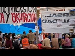 Replay des milliers de Madrilènes campent à la Puerta del Sol après l'expulsion d'une octogénaire