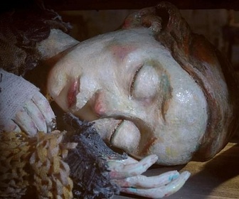 Replay Court-circuit - La jeune fille qui pleurait des perles