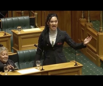 Replay Nouvelle-Zélande : suspensions record pour les trois députés ayant exécuté un haka Māori