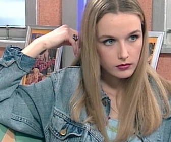 Replay Premiers baisers - S03 E52 - Ami amies