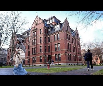 Replay Une juge empêche l'administration Trump d'interdire l'inscription d'étudiants étrangers à Harvard