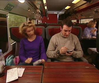 Replay Un gars, une fille - S3E137 - À Londres (1)