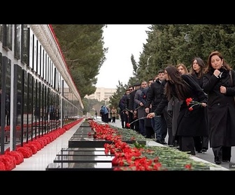 Replay L'Azerbaïdjan commémore les victimes de la répression soviétique du 20 janvier 1990