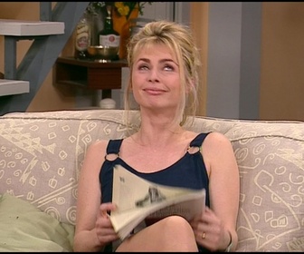 Replay Les filles d'à côté - S10 E05 - Le bon moment