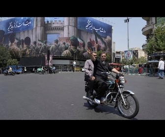 Replay Les Iraniens réagissent aux frappes israéliennes sur les militaires et les scientifiques
