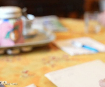 Replay Un jour, un doc - Squatteurs, mauvais payeurs : la riposte des petits propriétaires