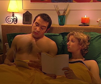 Replay Un gars, une fille - S3E106 - Au lit (13)