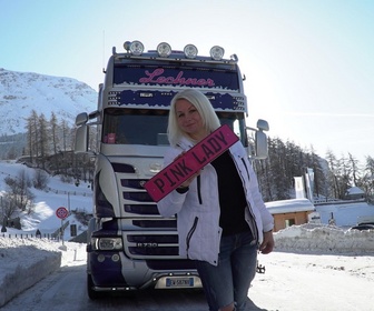 Replay Camions XXL : les reines du volant - S2E10 - Episode 5 - Partie 2