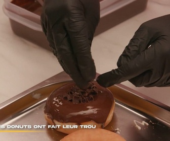 Replay 66 minutes : le doc - Philippe Tayac, pâtissier surdoué / Les donuts ont fait leur trou / Jambon-beurre : l'éternel numéro 1