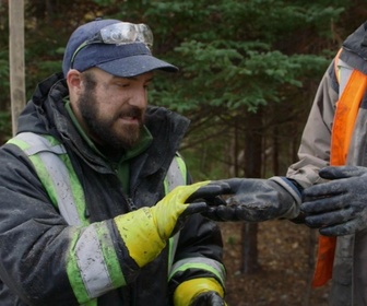 Replay Le mystère d'Oak Island : la course au trésor - S7E23 - La croix marque l´endroit