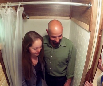 Replay Tiny House Hunting - S04 E02