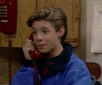 Replay Madame est servie - S07 E14 - Combat pour un micro