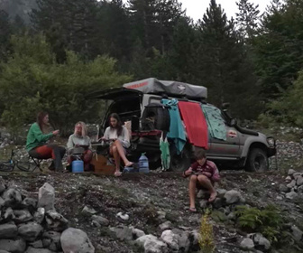 Replay La folie du camping-car : des vacances pas comme les autres - S1E3 - Episode 3