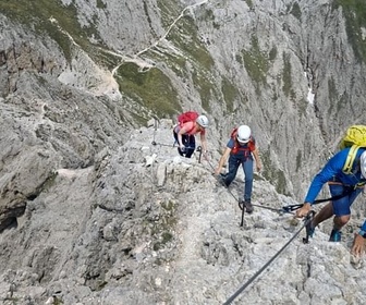 Replay Dolomites - Un été sur les rochers du massif