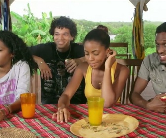 Replay Les îles d'en face - Compilation 06