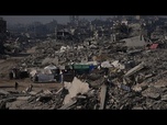 Replay Un universitaire fouille les décombres à Gaza à la recherche de ses livres