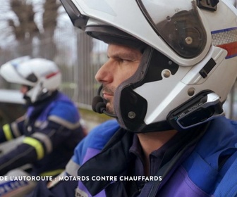 Replay Les docs du week-end - CRS de l'autoroute : motards contre chauffards