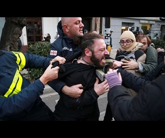 Replay No Comment. Plusieurs arrestations lors d'une manifestation à Tbilissi