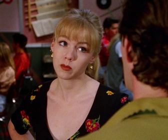 Replay Beverly Hills, 90210 - S03 E28 - Les grands moyens