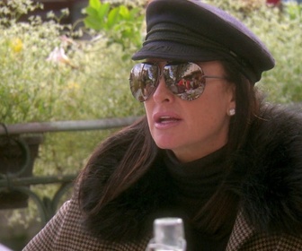 Replay Les real housewives de Beverly Hills - S9 E18 - Excusez notre français