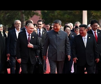 Replay Vladimir Poutine et Xi Jinping surpris à Pékin en train de rêver… d'immortalité