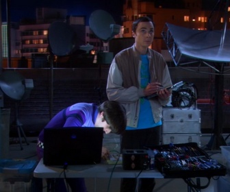 Replay The Big Bang Theory - S3E23 - Un laser sur la Lune