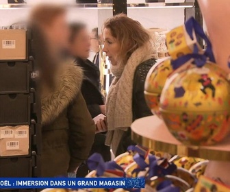 Replay Un jour, un doc - Noël : immersion dans un grand magasin