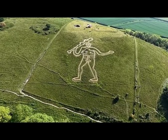 Replay Royaume-Uni : le géant de craie emblématique de Cerne Abbas connaît sa première grande restauration