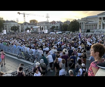 Replay Hongrie : des milliers de personnes ont manifesté contre la campagne de haine du Fidesz