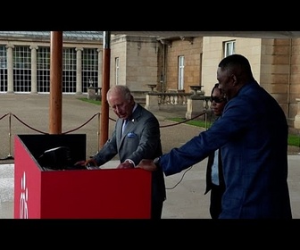 Replay Charles III s'improvise DJ avec Idris Elba à Buckingham Palace