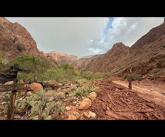 Replay Crues soudaines dans le Grand Canyon : au moins un mort et une quinzaine de personnes recherchées