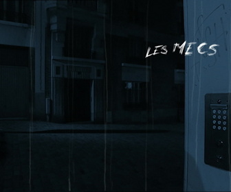 Replay Un gars, une fille - S3E102 - Marchent dans la nuit