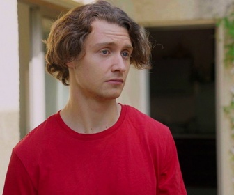 Replay Petits secrets en famille - Mamie menacée - famille Chamon