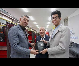 Replay Dans les ateliers de soudure du Kazakhstan, trois générations perpétuent un savoir-faire menacé