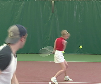 Replay Un gars, une fille - S2E53 - Au tennis