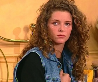 Replay Hélène et les garçons - S06 E08 - La paella