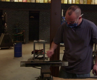 Replay Le meilleur forgeron - S8E29 - Le couteau Kortada