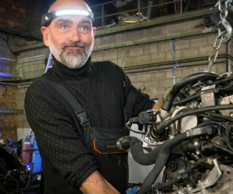 Replay Top Mecanic : 5 jours pour restaurer une épave - S7E14 - Jour 4 - Le duel des légendes : Stéphane vs. Boris