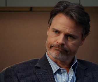 Replay Retour à Cedar Cove - S01 E13 - Une nouvelle vie