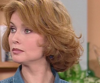 Replay Les filles d'à côté - S01 E39 - La séance photos