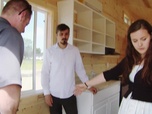 Replay Tiny House Hunting - S02 E01