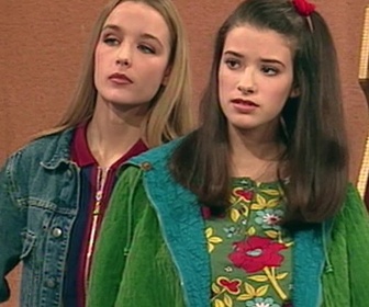 Replay Premiers baisers - S03 E29 - Les fans