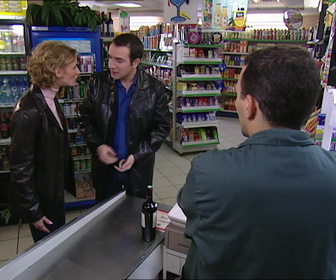 Replay Un gars, une fille - S3E65 - Chez l'épicier (1)