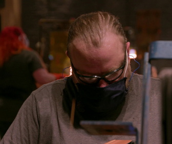 Replay Le meilleur forgeron - S8E42 - La face sombre