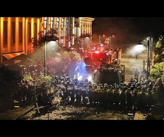 Replay Géorgie : des manifestants ont tenté de prendre d'assaut le palais présidentiel à Tbilissi