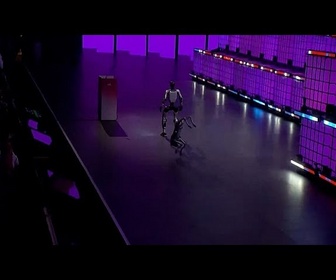 Replay Des robots danseurs volent la vedette à l'ouverture du Web Summit Qatar 2026